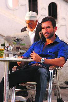 A still from Agent Vinod