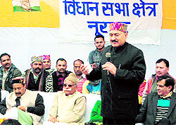 HPCC chief Kaul Singh addresses Congress activists at Nurpur on Sunday