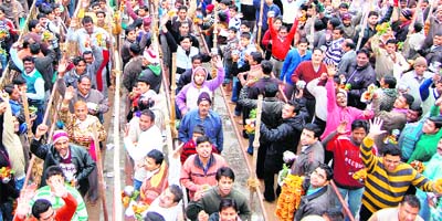 Devotees throng temples of Lord Shiva on the occasion of Shivratri in Amritsar on Monday.