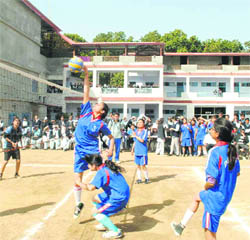 The final match (girls category) in progress in the Dolphin Volleyball Championship in Dehradun on Tuesday.