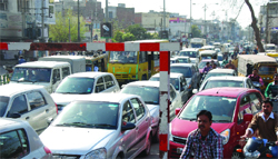 Commuters caught in traffic jam as the procession of Virasat Mela progressed in Bathinda