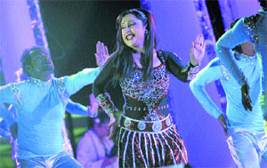 Sanober Kabir performs at Lodhi Club in Ludhiana on Sunday