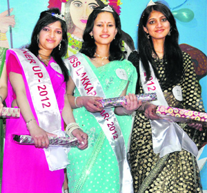Winner Manu Negi (centre), first runners-up Shreaya (left) and second runners-up Raksha (right) of the Miss Governtment Senior Secondary, Lakkar Bazar, contest in Shimla. 