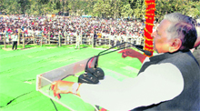 SP chief Mulayam Singh Yadav addresses a poll rally in Lakhimpur