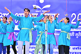 Artistes stage a play to create awareness about literacy after the arrival of Saakshar Bharat Yatra at Sirsa on Saturday.