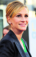 Theatre thrills: Julia Roberts