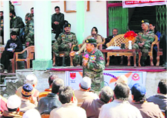 SA Hasnain, General Officer Commanding (GOC), 15 Corps, addresses a gathering at Bandipora.  