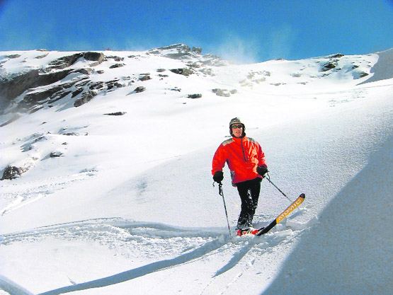 Apart from locals, skiers from 10 foreign countries, including the US, the UK, Canada, New Zealand and Norway, participated in various events