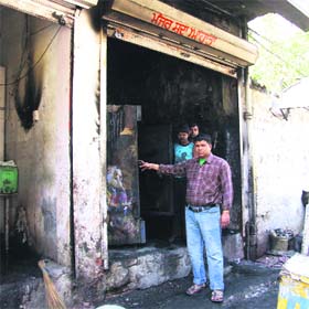 Ahata gutted in fire: Goods worth thousands of rupees were destroyed in a fire at an ahata in Avtar Nagar on Saturday night