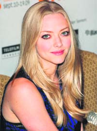 Cast no bar: Amanda Seyfried