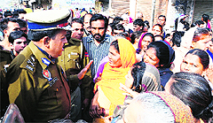 Police Commissioner tries to pacify residents