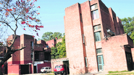 Accommodation meant for GMSH employees has been occupied by unauthorised persons.