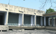 Shops of the Dehradun Municipal Corporation that are yet to be auctioned. 