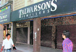 Jewellery shops remained closed in the tricity