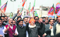 BJP activists protest during the bandh in Rajouri 