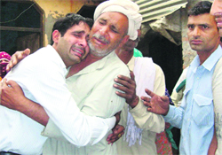 Uday Raj, husband of Komila, is inconsolable after the death of his family members in the accident