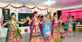 Students of Viveka Foundation present a cultural item on the annual day of the school.
