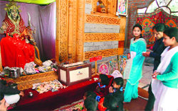 Devotees in a temple during Navratras in Shimla