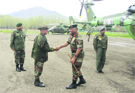 Gen V K Singh being received by Lt Gen K T Parnaik, GOC-in-C, Northern Command, in Srinagar. 