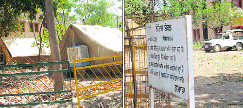 Tents pitched at Phase X in Mohali; (right) a signboard put up mentions that no vehicles are allowed.