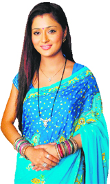 Sara Khan 