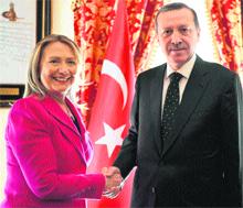 Turkish PM Recep Tayyip Erdogan (R) with US Secretary of State Hillary Clinton in Istanbul on Sunday. 