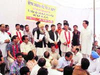 Congress MP Sukhdev Singh Libra addresses jewellers at Sirhind on Wednesday.