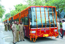 Deputy Chief Minister of Punjab, Sukhbir Singh Badal, flagged off the city bus service at the Rose Garden Chowk in Bathinda on Friday. These buses, owned by the Municipal Corporation of Bathinda, will be run by the PEPSU Road Transport Corporation (PRTC). 
