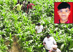 The police recovers the body of Amar Singh (inset), who was found murdered in a field in Jalandhar 