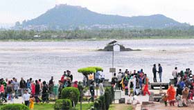 A heavy rush of tourists at the Nishat garden in Srinagar on Sunday. The garden was thrown to public on April 13