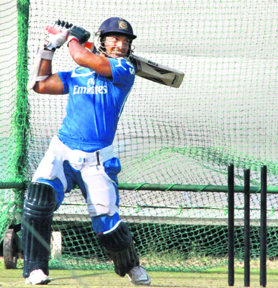 Deccan Chargers' skipper Kumar Sangakkara plays a shot during a practice session in Jaipur.