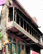 Potential disasters Two unsafe buildings in Amritsar.