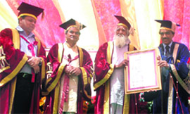 Veteran environmentalist Sunderlal Bahuguna being honou