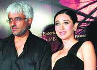 Vikram Bhatt and Karisma Kapoor