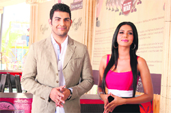 Natasha Suri(R) poses with Parvesh Rana
