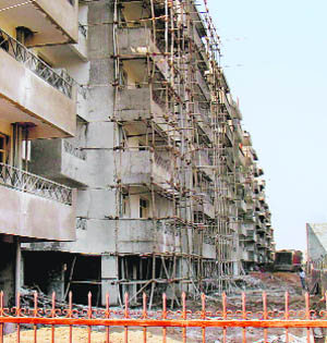 Builders should be held accountable for failure to provide safety measures in flats