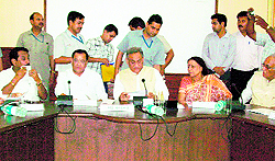 Chief Minister Vijay Bahuguna at a meeting in Rudrapur on Saturday