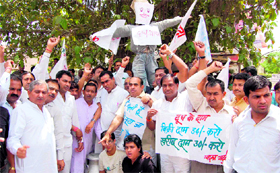 Milkmen and dairy farmers protest against their exploitation by big milk companies in Faridabad on Sunday.
