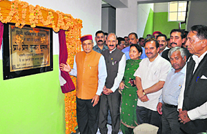 Chief Minister Prem Kumar Dhumal inaugurates the mini-secretariat at Baijnath on Monday.