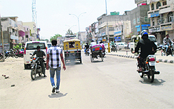 A three-wheeler emits smoke in Kaithal