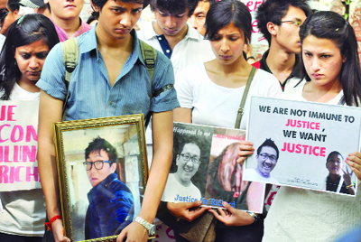 The students protest at Jantar Mantar. 