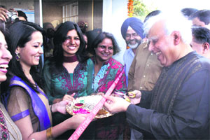 Union Minister Kapil Sibal inaugurates the IT block at the Dr BR Ambedkar National Institute of Technology (NIT) in Jalandhar on Sunday. 