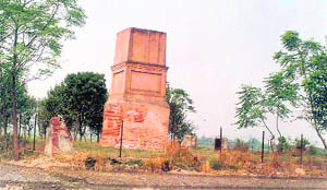 The Anglo-Sikh War Memorial in a dilapidated condition.  