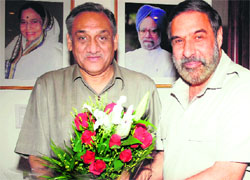 Uttarakhand Chief Minister Vijay Bahuguna meets Union Commerce Minister Anand Sharma in New Delhi