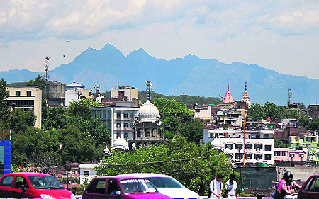 A view of Jammu on a cloudy Monday. 