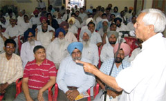 A meeting of the District Congress committee (Urban) in progress in Bathinda