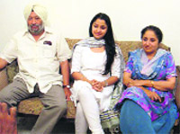 Rukmani Riar with her parents in Hoshiarpur