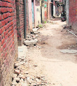 A broken street in Karampura Abadi (Ward No 8) in Amritsar.