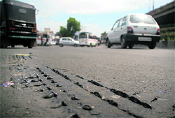 A sphalt on roads has melted as temperature has risen sharply in Jammu