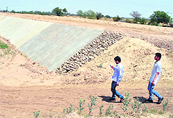 The Hansi-Butana canal embankment, which has been strengthened by Haryana by constructing a toe-wall, near Dharmheri village in Patiala